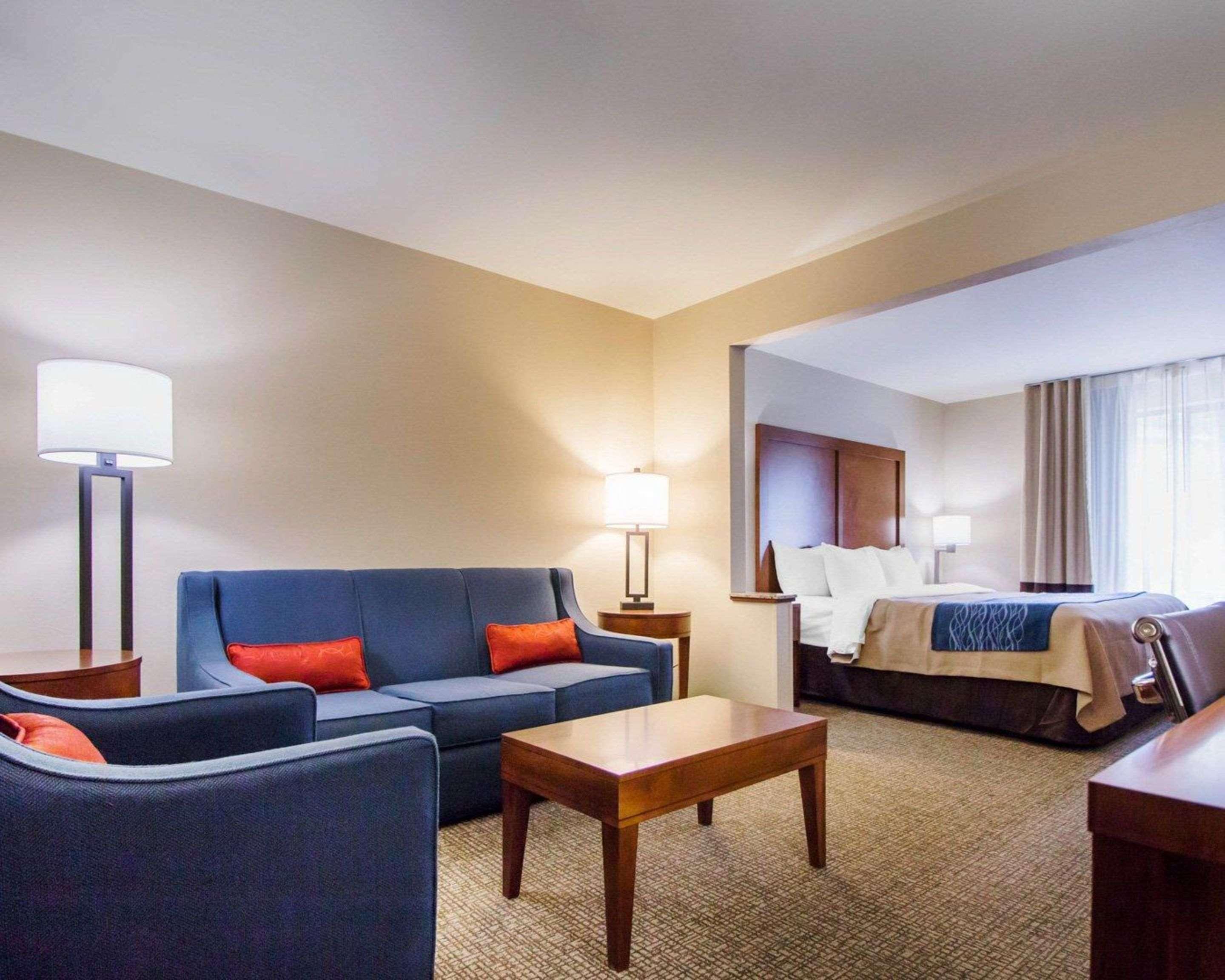 Comfort Inn & Suites Дедууд Екстериор снимка