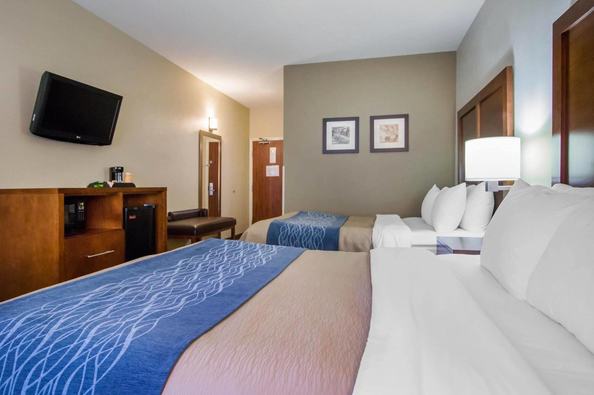 Comfort Inn & Suites Дедууд Екстериор снимка